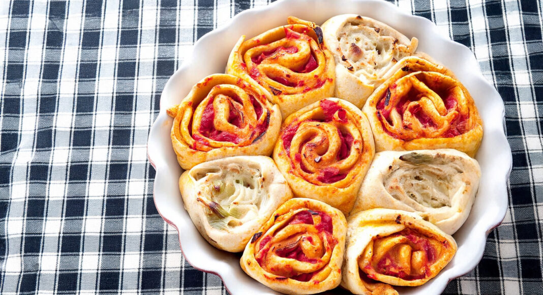 Focaccia con pomodori e cipollotti allo zenzero
