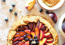 Galette rustica alle prugne