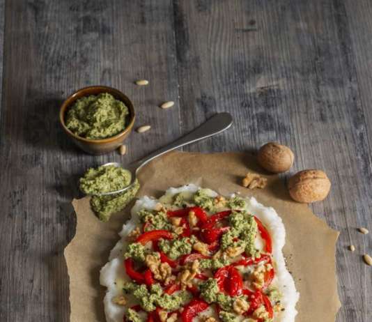 pizza polenta con peperoni rossi