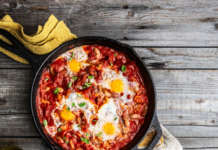 Shakshuka con borlotti freschi