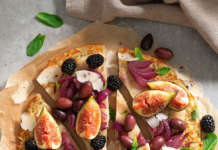 Rosti di patate con fichi, more e cipolle rosse