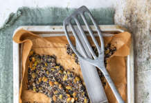 Cracker di semi misti all'acqua