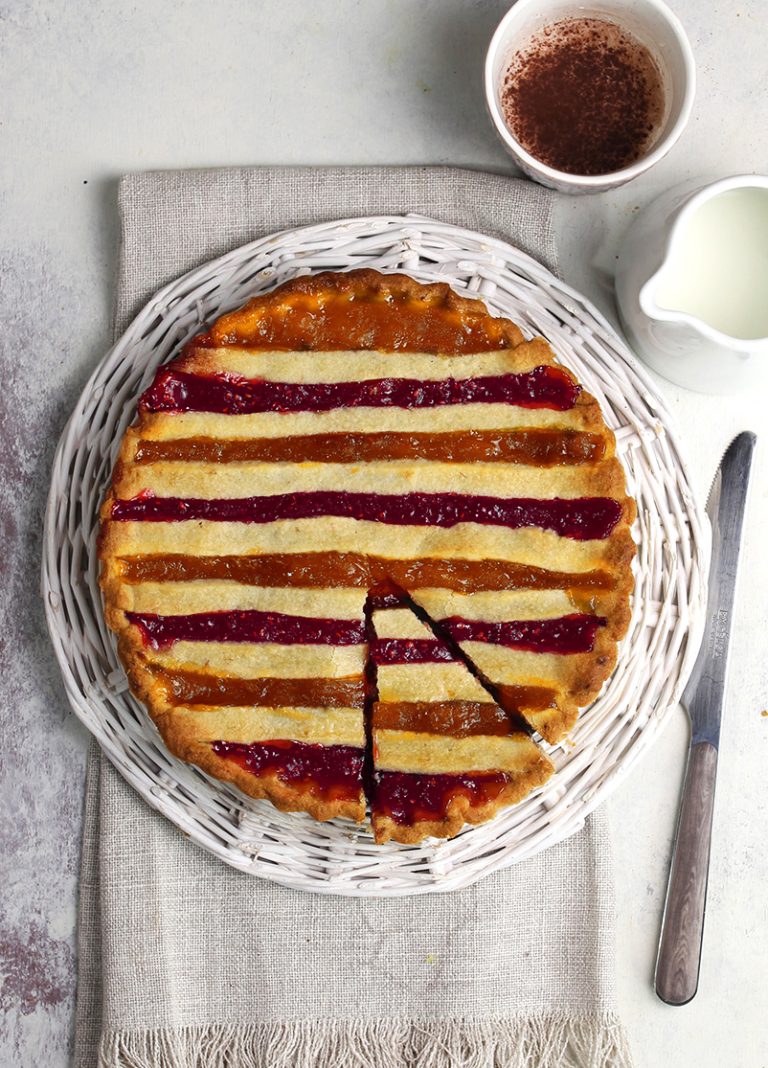 Crostata colorata alla banana