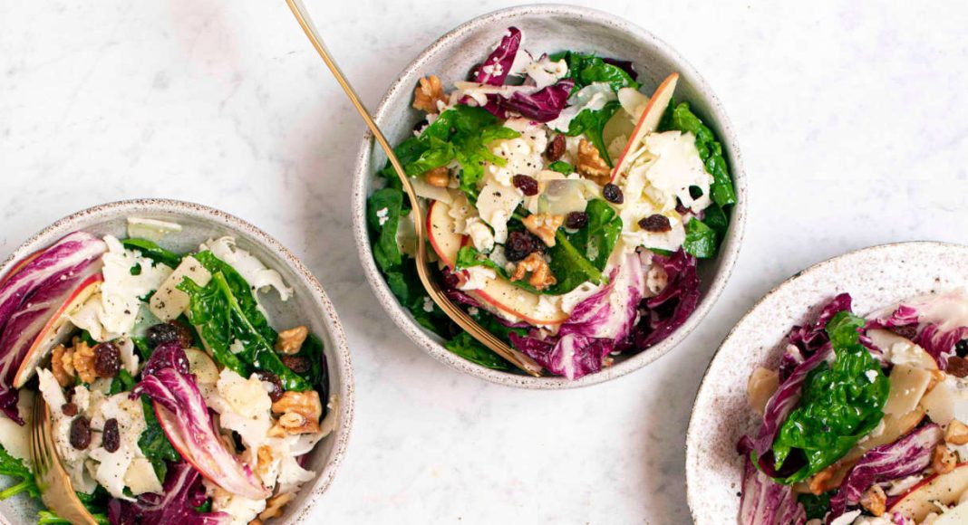 Insalata dolceamara al cavolfiore con scaglie di parmigiano