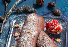 Tronchetto di Natale alla melagrana con crema di ricotta