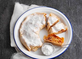 La storia dello strudel di mele: un viaggio tra Oriente e Occidente