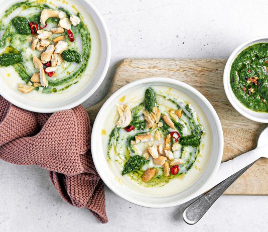 Vellutata di patate con crema piccante di cime di rapa