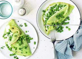 Crêpes ai piselli freschi, stracchino e maggiorana