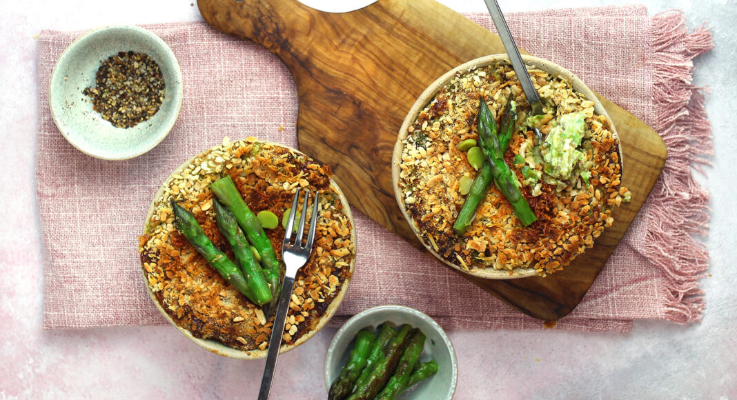 Tortini gratinati agli asparagi con mandorle e avena