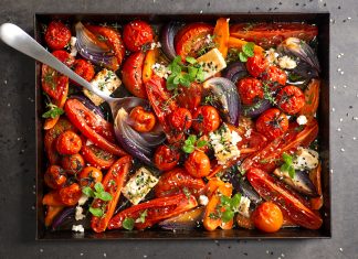 Confit di pomodori, cipolle rosse e carote al sesamo