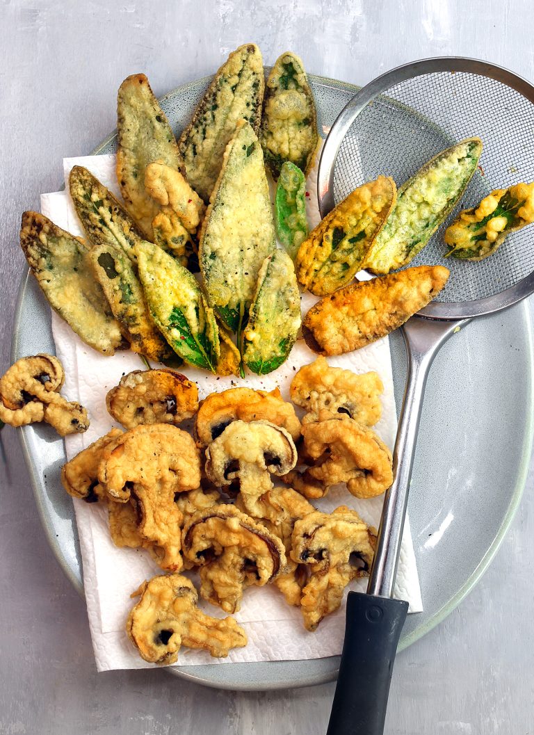 Frittino di funghi e salvia in pastella senza glutine