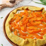 Galette curcuma e albicocche