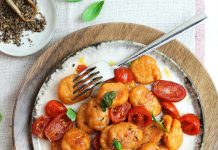 Gnocchetti rossi di grano al basilico