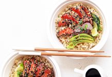 Bowl di quinoa con tataki di anguria marinata