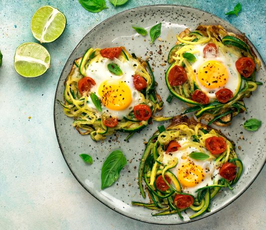 Cestini di zucchine, pomodorini e uova