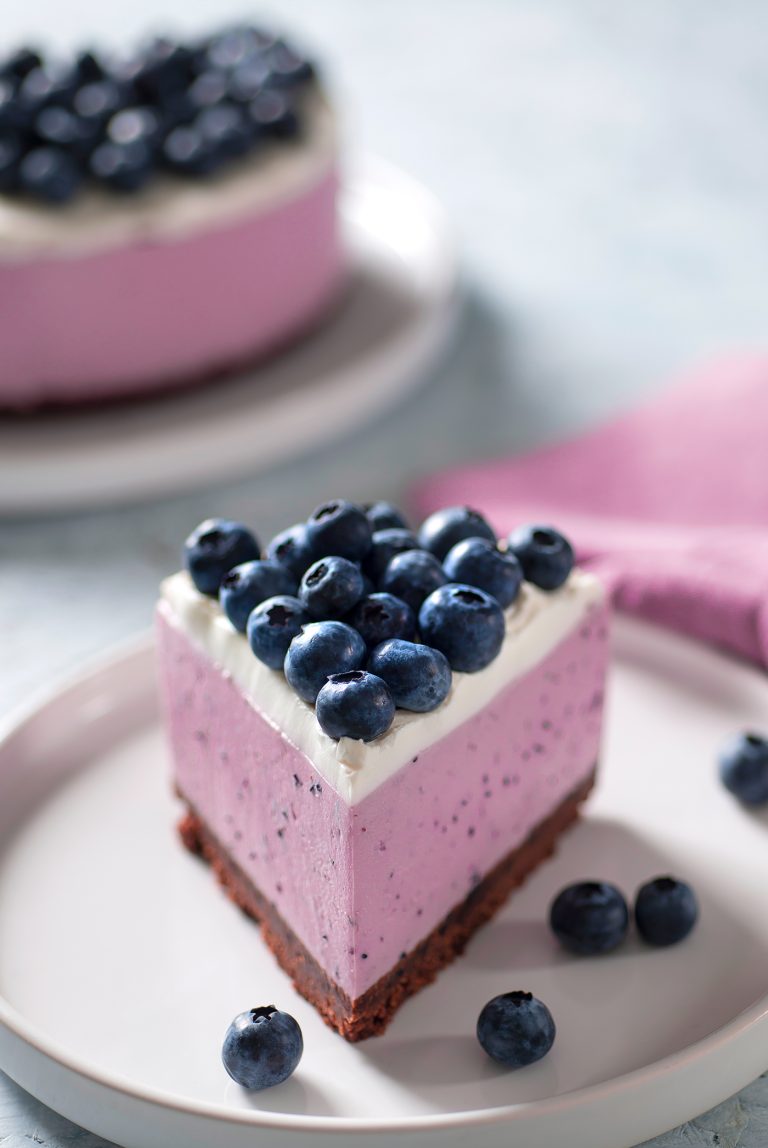 Cheesecake ricotta e mirtilli con frollini al cacao
