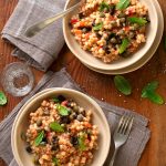 Fregola alla menta con crema cruda di pomodori
