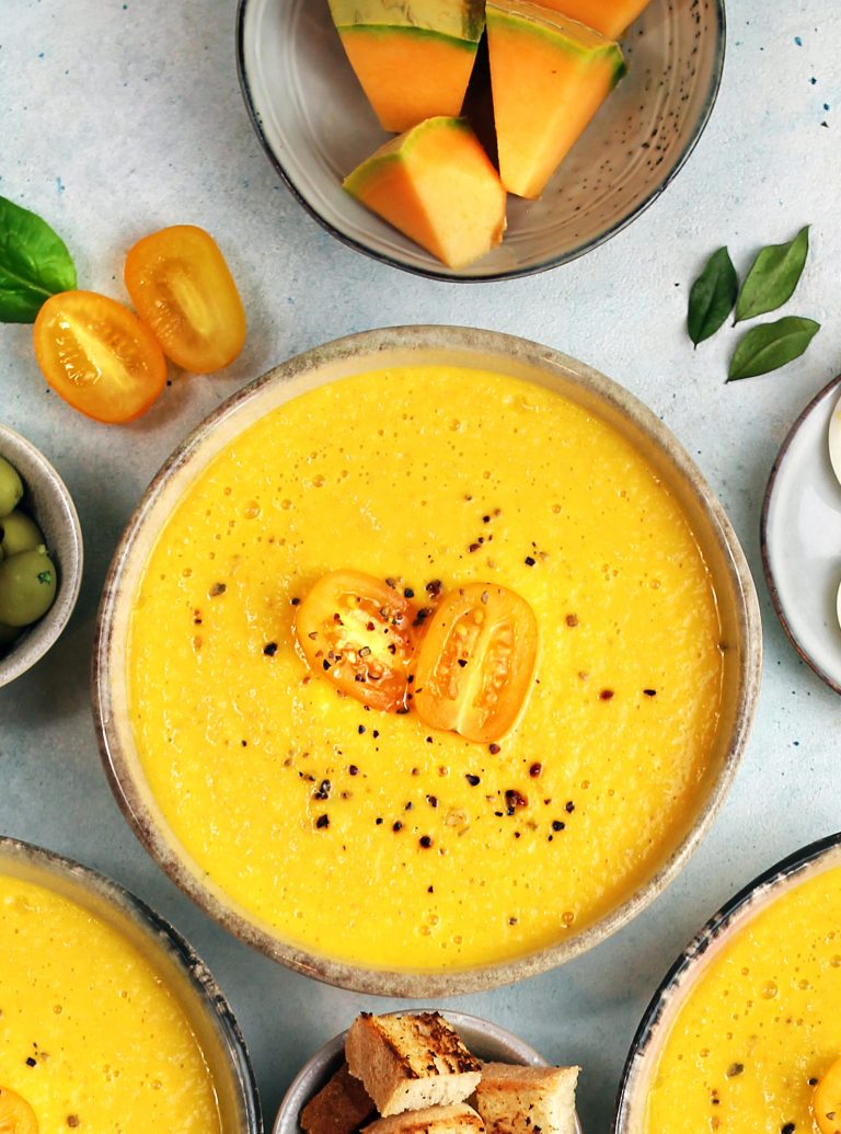 Gazpacho di melone e mandorle al tabasco