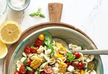 Orecchiette con pomodori marinati, pannocchie e primosale