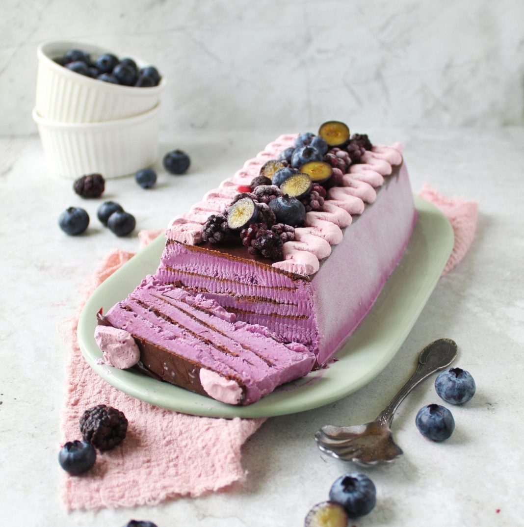 Semifreddo ai frutti di bosco