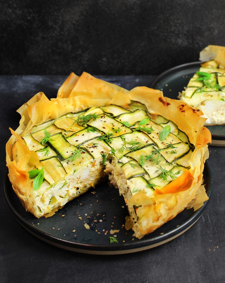 Torta fillo con zucchine e formaggi