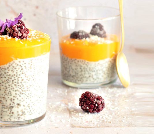 Chia pudding al mango e cocco