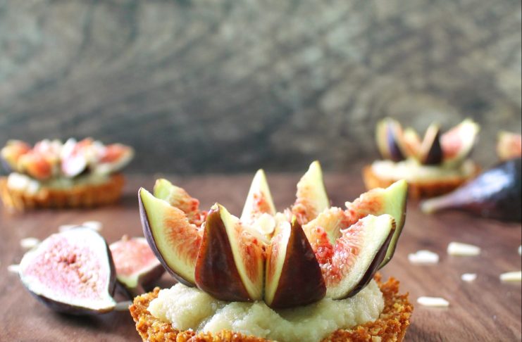 Crostatine di mandorle e fichi
