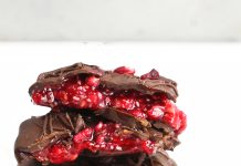 Praline gelato di lamponi e semi di chia