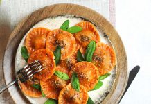 Ravioli rossi ricotta e spinaci