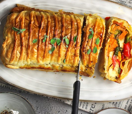 Strudel con peperoni, patate dolci e doppia scamorza