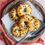 Ruote di mele in crosta alla cannella