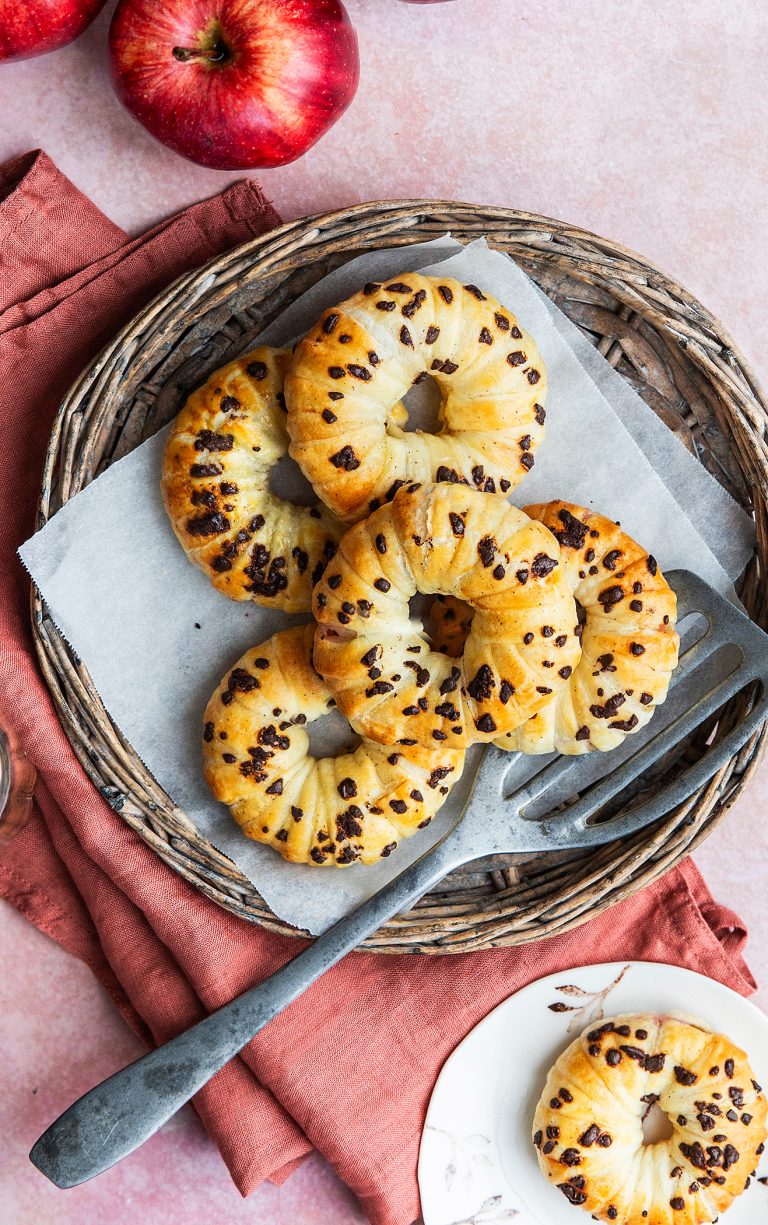 Ruote di mele in crosta alla cannella