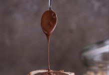 Crema spalmabile ceci, nocciole e cacao