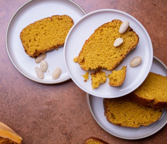 Plumcake zucca e mandorle senza latte