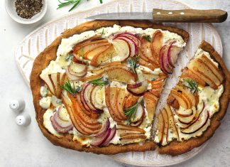 Quiche integrale con pere, ricotta e gorgonzola