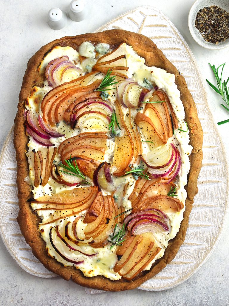 Quiche integrale con pere, ricotta e gorgonzola