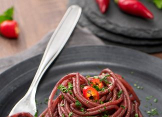 Spaghetti piccanti al vino rosso