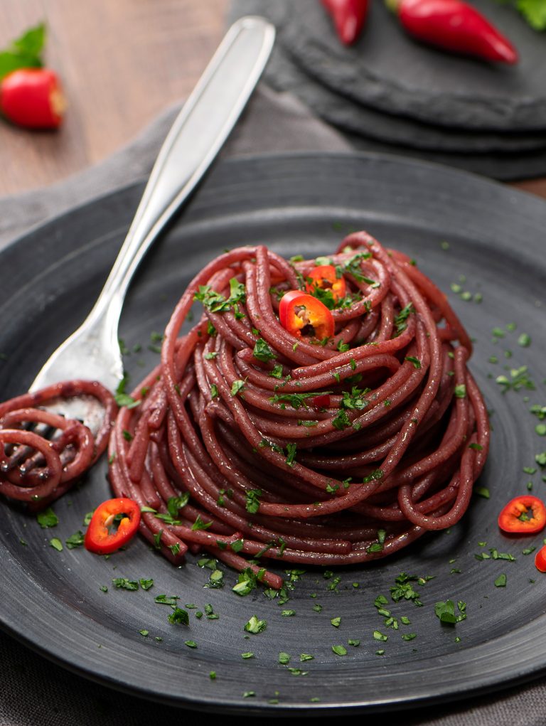 Spaghetti piccanti al vino rosso