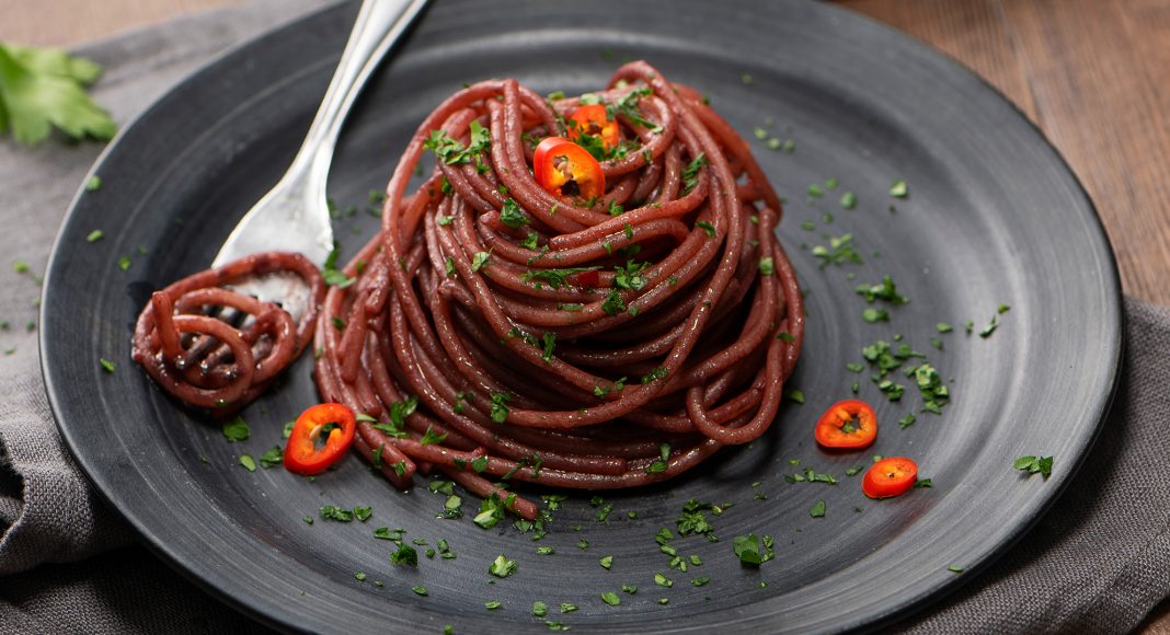 Spaghetti piccanti al vino rosso