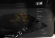 Spiedini di zucchine e formaggio con microonde