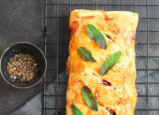 Strudel con feta, bietole e barbabietole