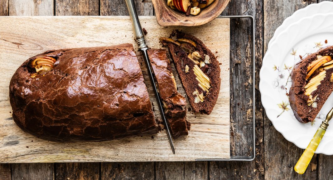 Strudel cioccolato, mele e nocciole