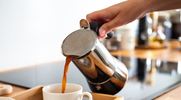 Caffè e buonumore: questione di orologio?