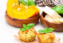 Muffin allo zafferano con feta e zucca