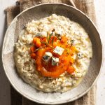 Risotto alla zucca, con castagne e formaggio erborinato