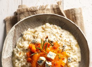 Risotto alla zucca, con castagne e formaggio erborinato