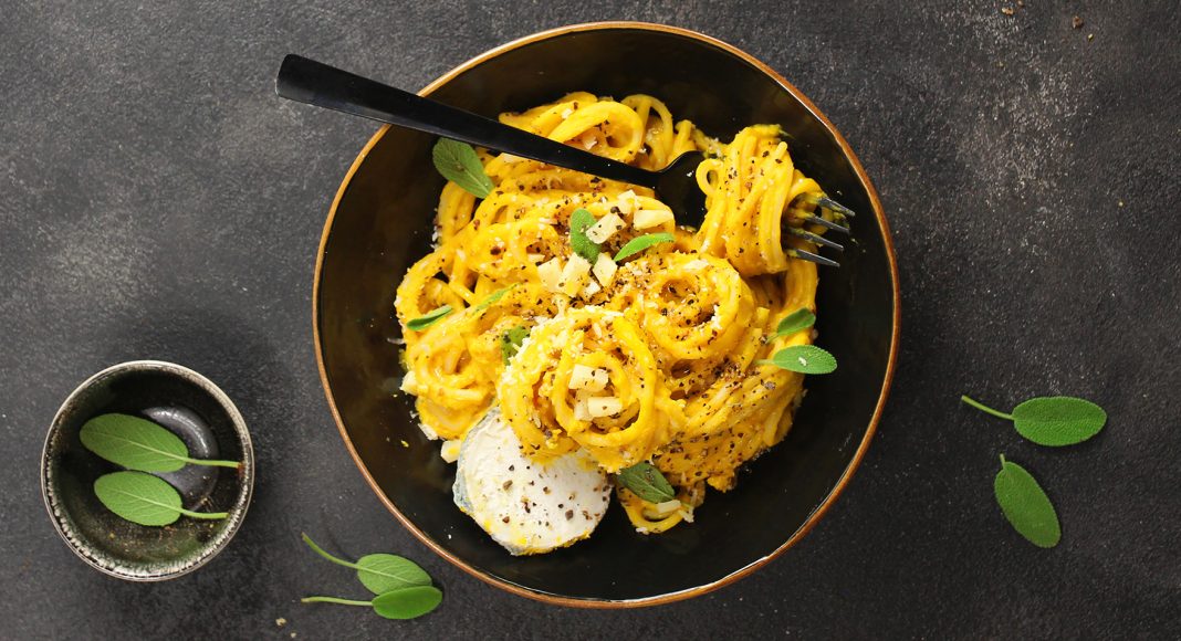 Spaghetti cremosi zucca e salvia