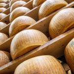 Dentro il cuore del Parmigiano Reggiano
