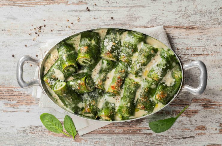 Mezzi cannelloni spinaci e cavolfiore in besciamella alla crescenza