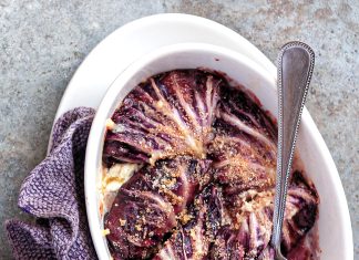 Involtini gratinati di radicchio rosso e formaggio